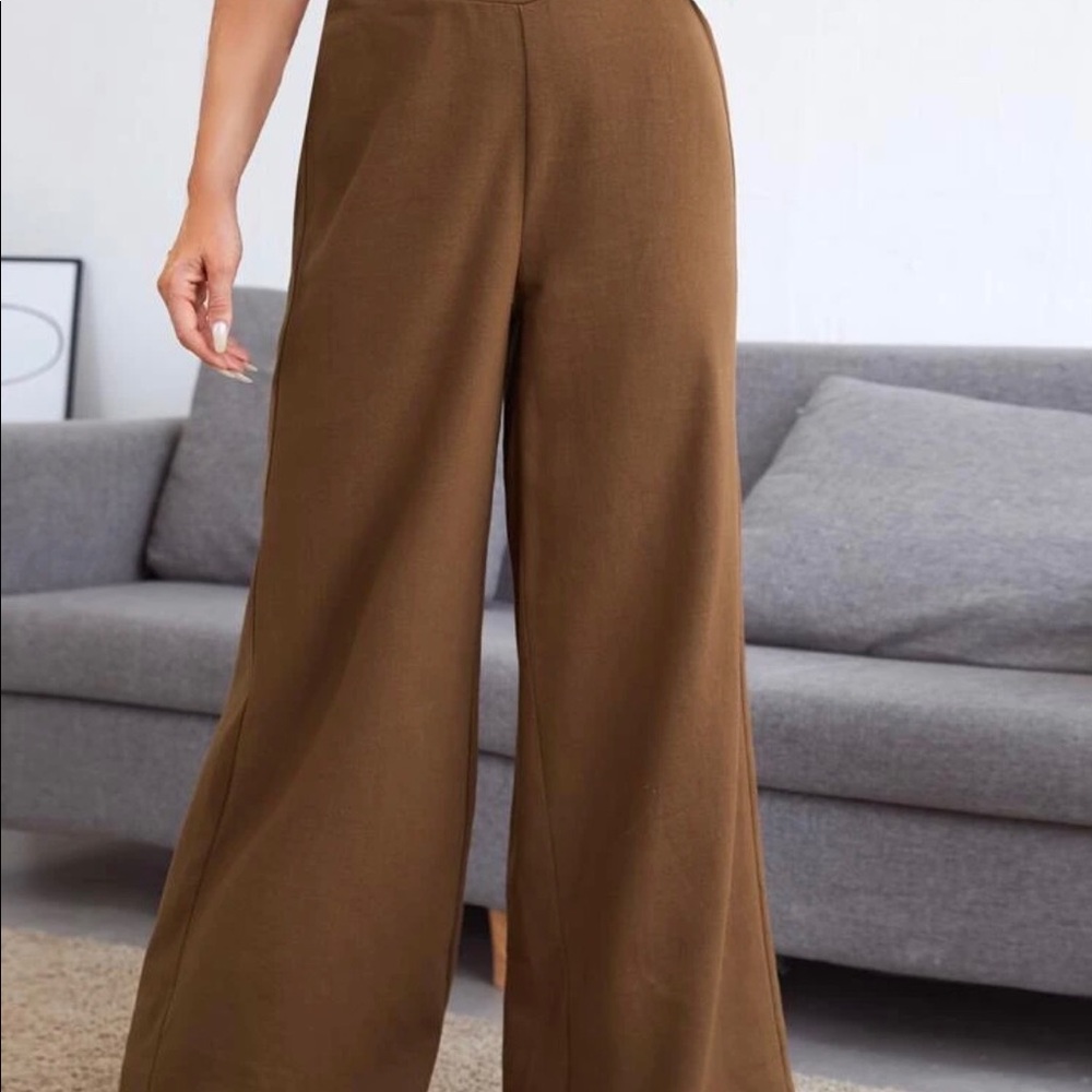 Leg pants